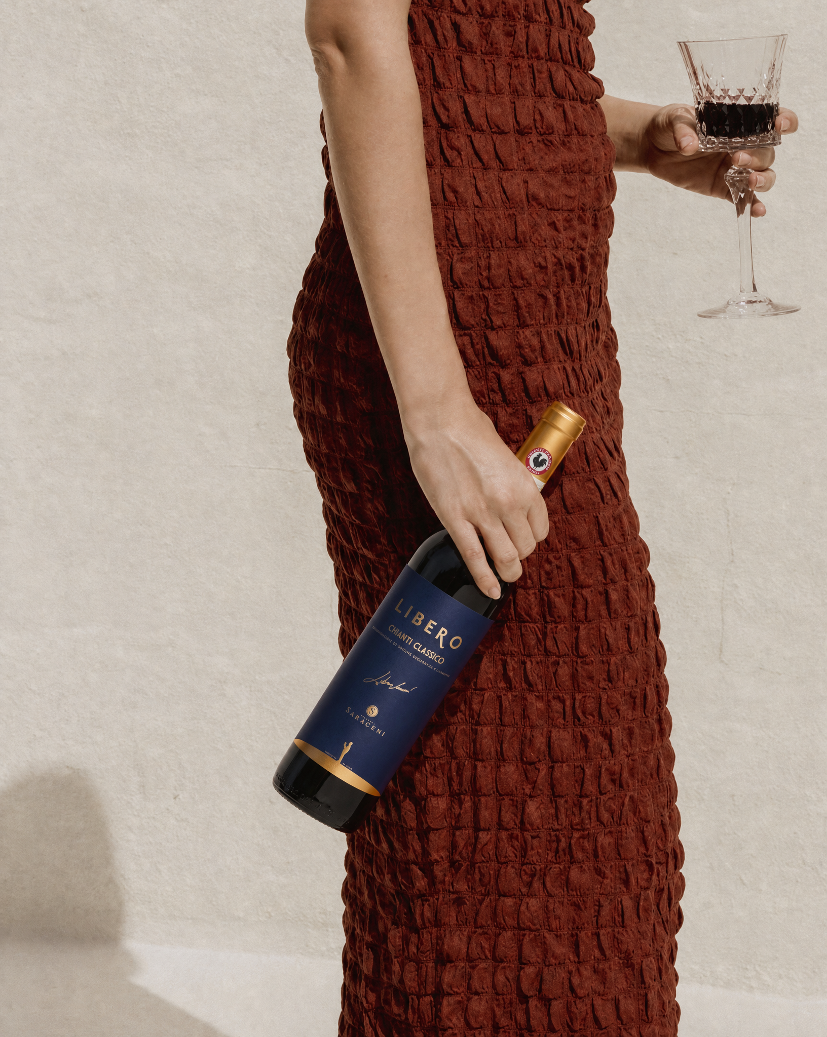 Libero Chianti Classico — ruby red dry Chianti Classico red wine, 750ml, Saraceni Wines (lifestyle image)