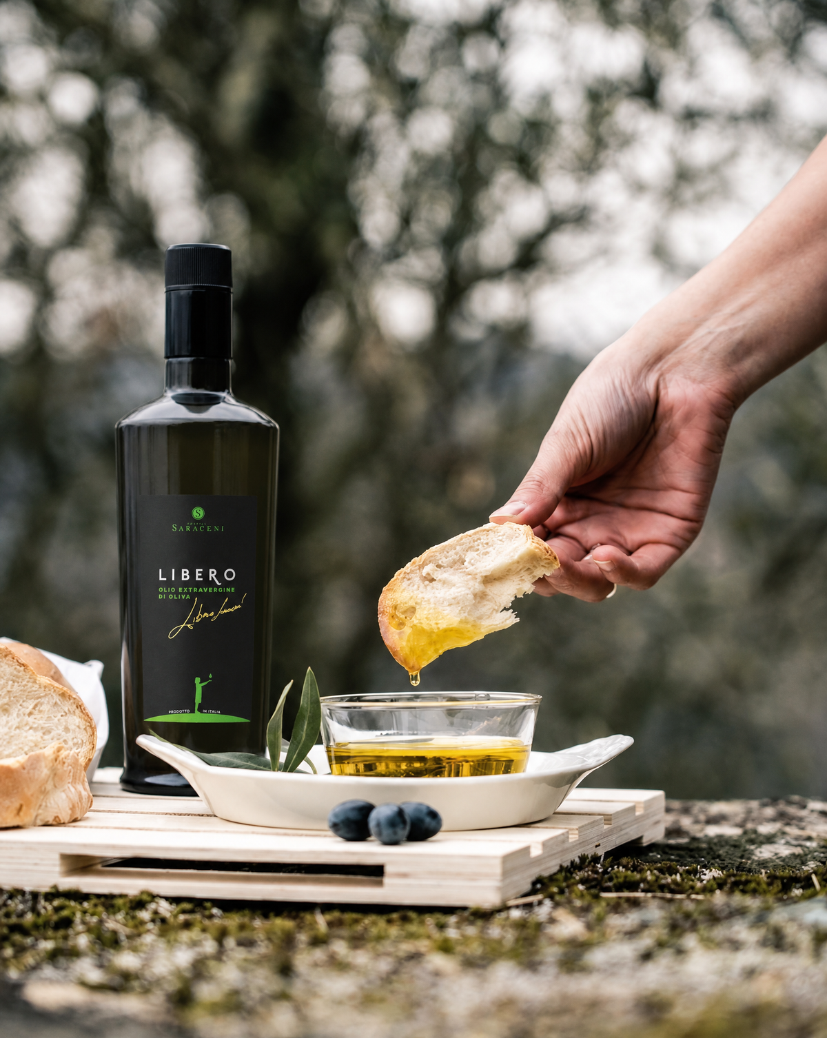 Libero EVOO — bright green extra virgin olive oil, cold-pressed and polyphenol rich, 500ml, Saraceni Wines (tasting notes visual)