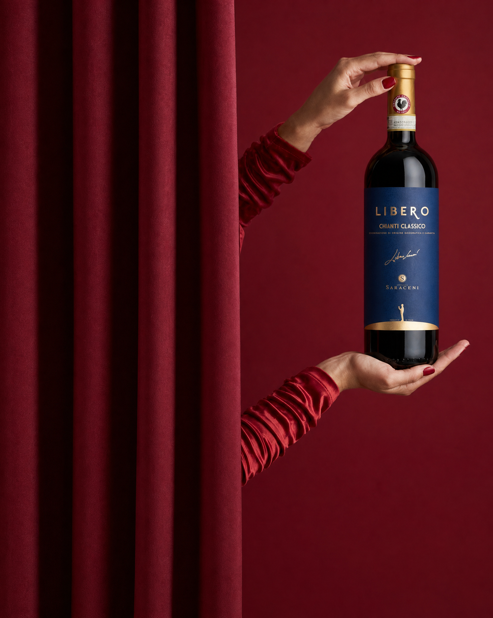 Libero Chianti Classico — ruby red dry Chianti Classico red wine, 750ml, Saraceni Wines (lifestyle image)