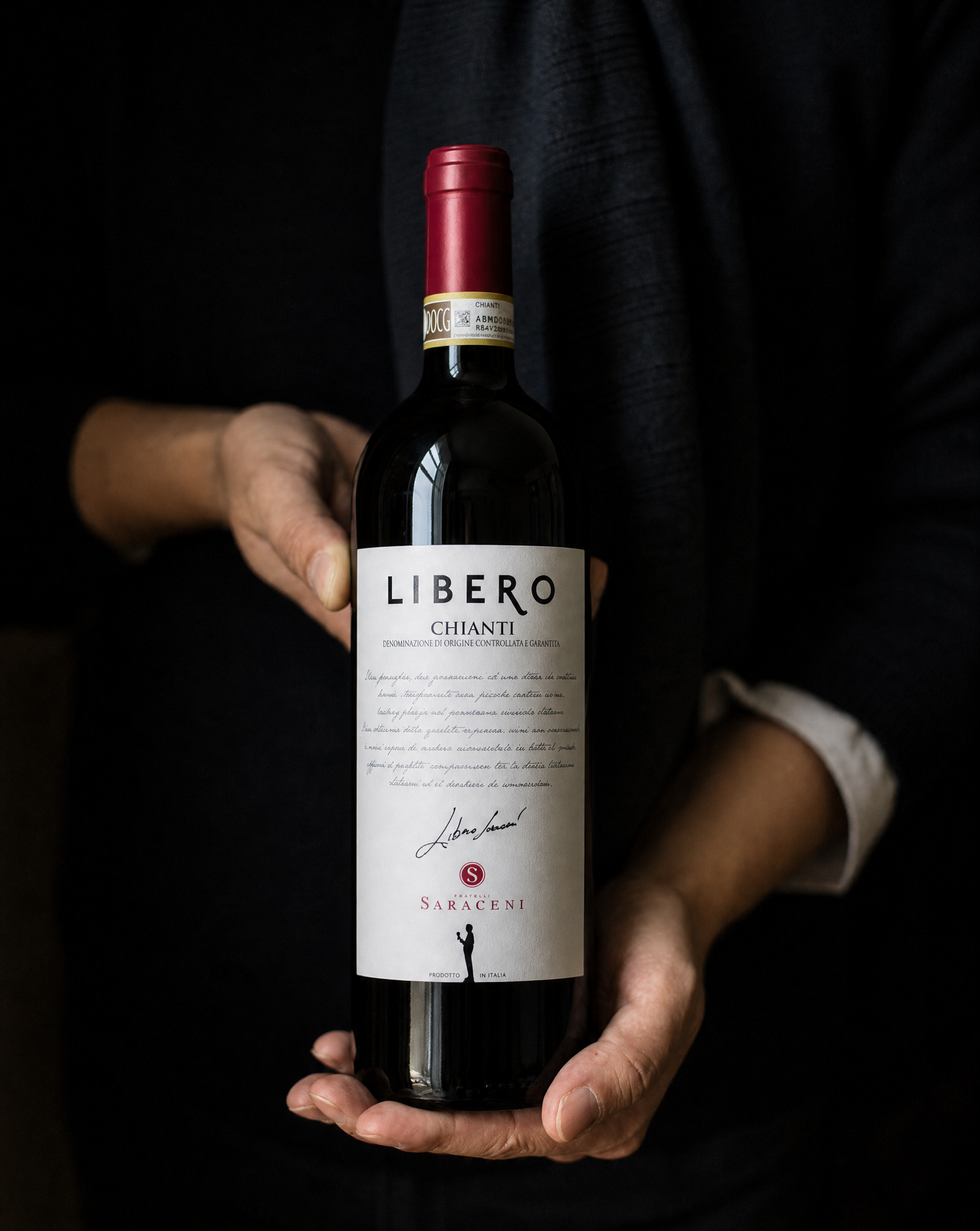 Libero Chianti — ruby red dry Chianti red wine, 750ml, Saraceni Wines (lifestyle image)
