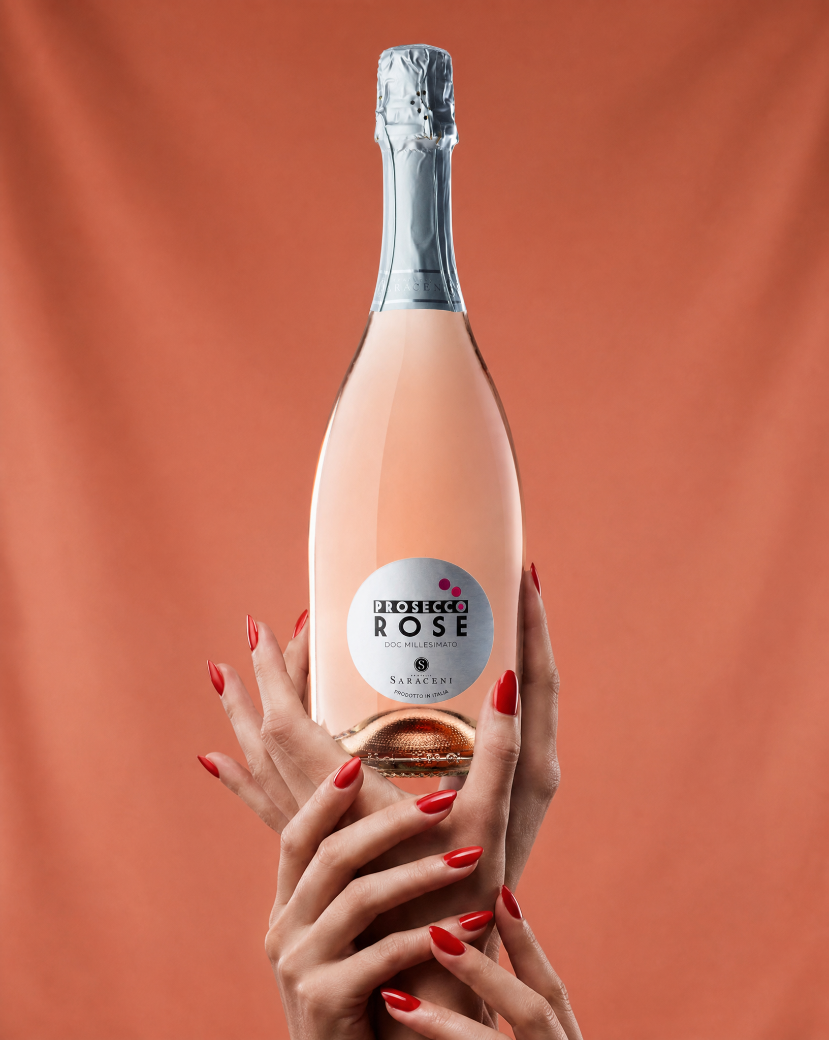 Prosecco Rosé — rosé extra-dry sparkling wine, 750ml, Saraceni Wines (lifestyle image)