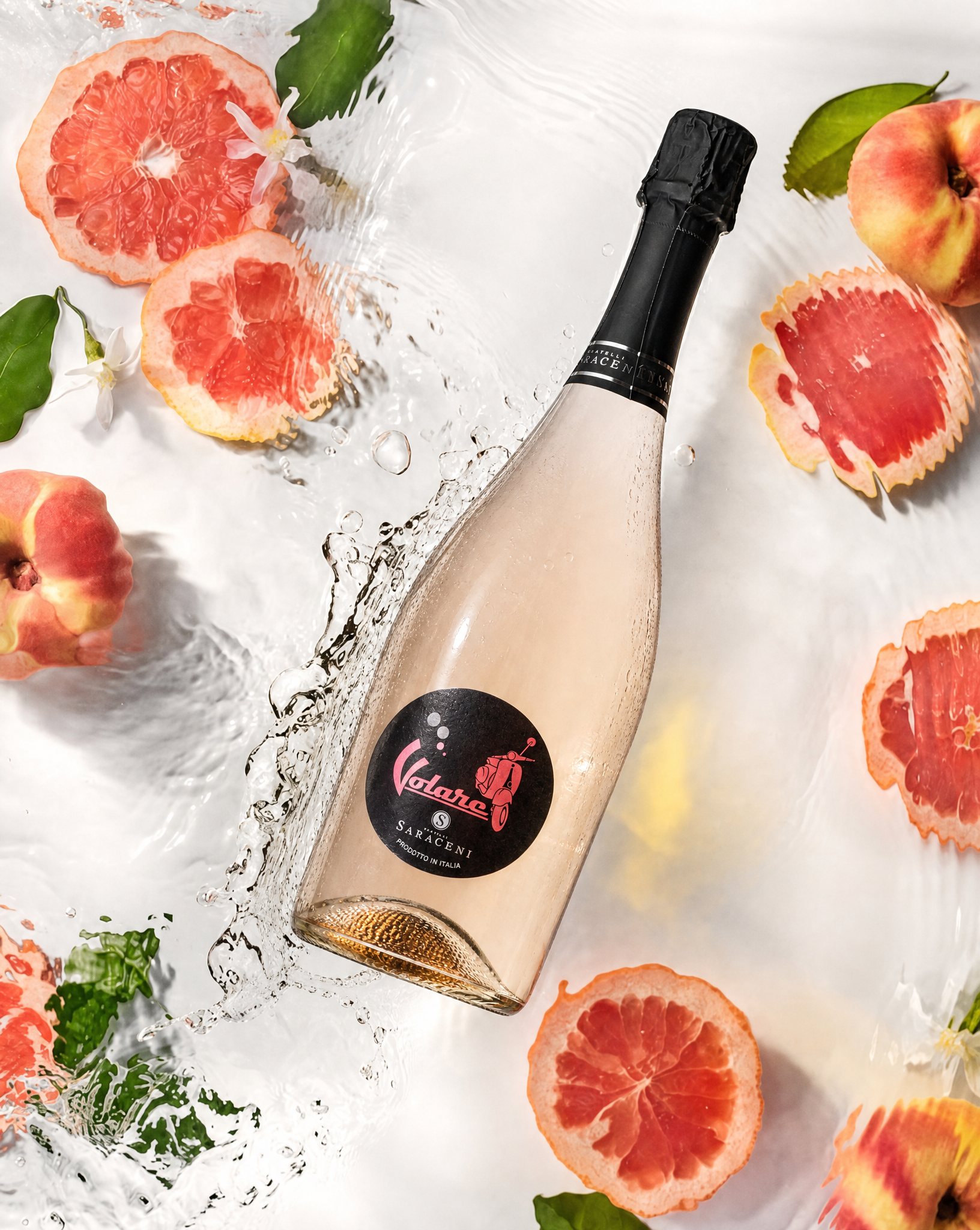 Volare Pink Grapefruit — straw yellow sparkling medium-sweet wine with pink reflections, 750ml, Saraceni Wines (tasting notes visual)